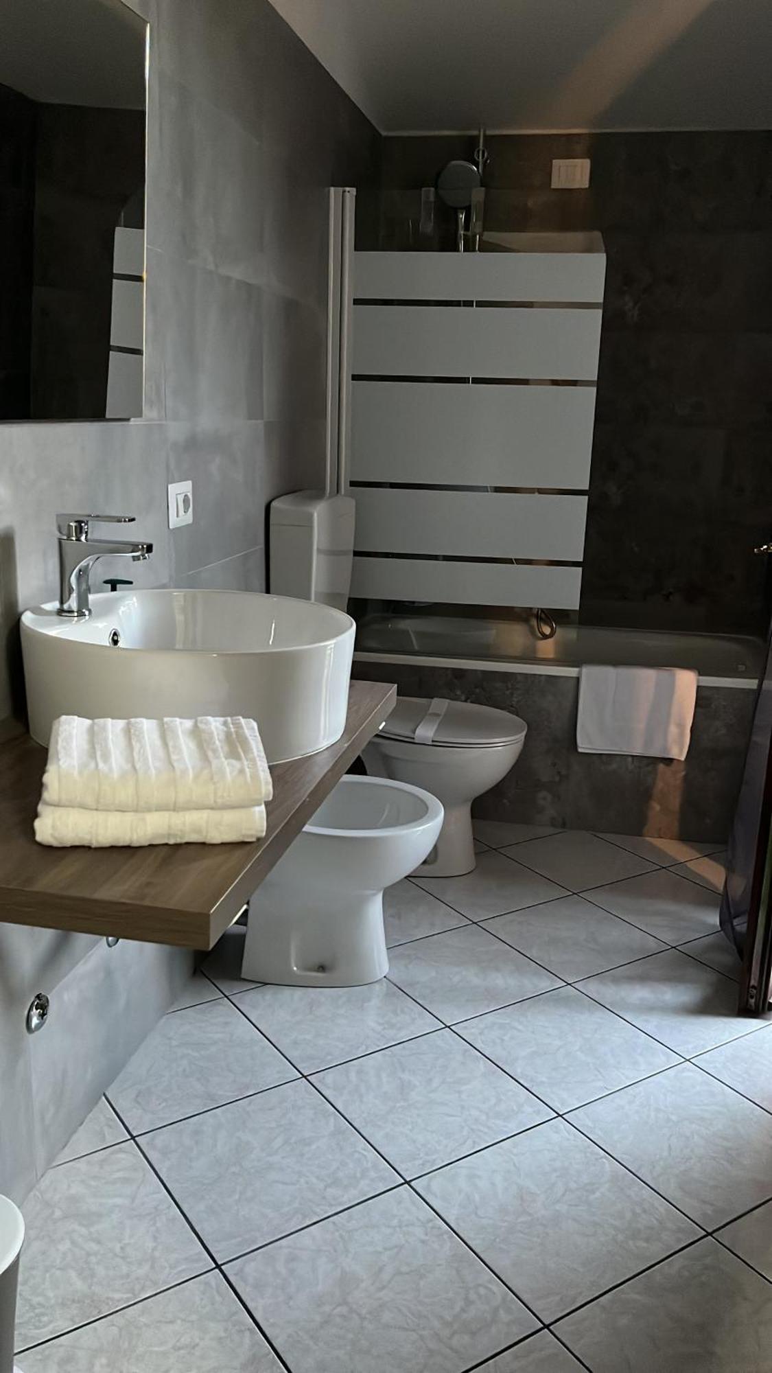 Sveva Haven Malpensa Bed and Breakfast Case Nuove  Eksteriør billede